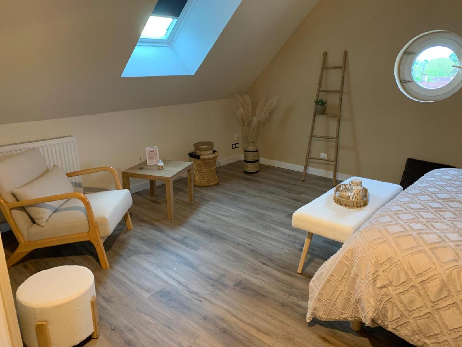 Les 3 Chambres De Christelle & Gilbert Margon  Exterior photo